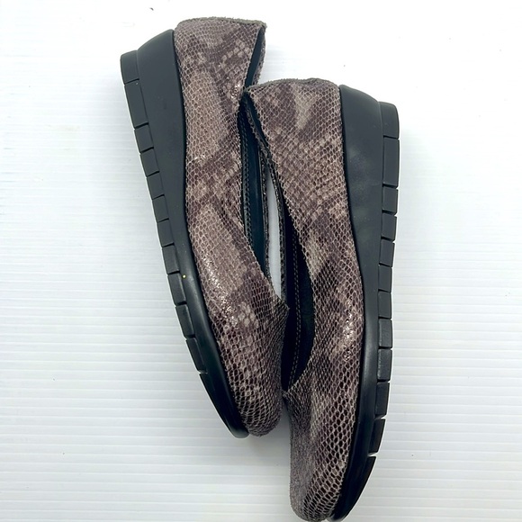 Aerosoles Lantern Leather Wedge Womens 7.5 M Gray Snake Comfort Ballet Classic - Picture 5 of 17